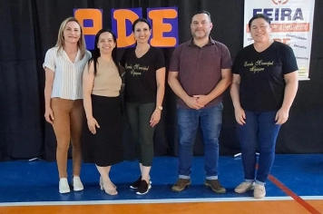 Vereadores presentes na Feira do PDE