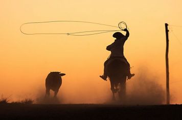 Presidente da Câmara e Demais Vereadores participam do 11º Rodeio Crioulo e 1º Duelo Farroupilha em Pejuçara