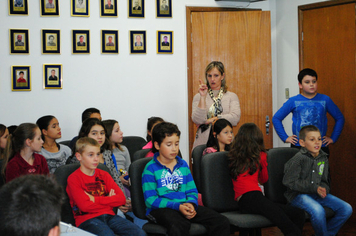 Alunos das Séries iniciais da Escola Angelo Furian Visitaram a Câmara Municipal
