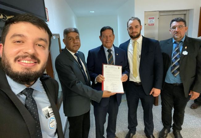 Vereadores viajam a Brasília