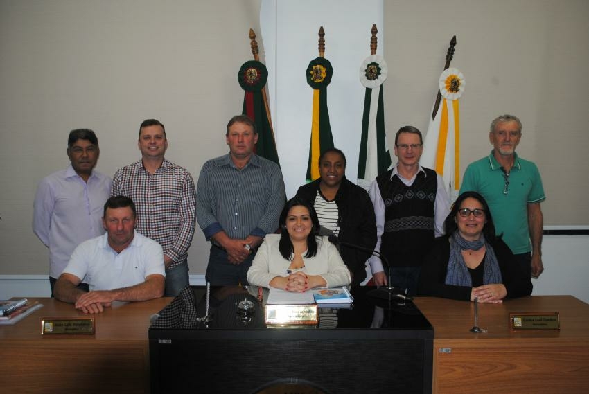 Vereadora Vice-Presidente Eliane de Moura Zamberlan assume como presidente da Câmara por 14 dias