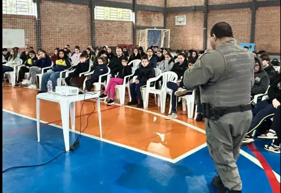 Fala importante na Escola Municipal!