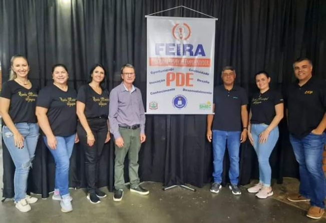 Vereadores participam de Feira PDE